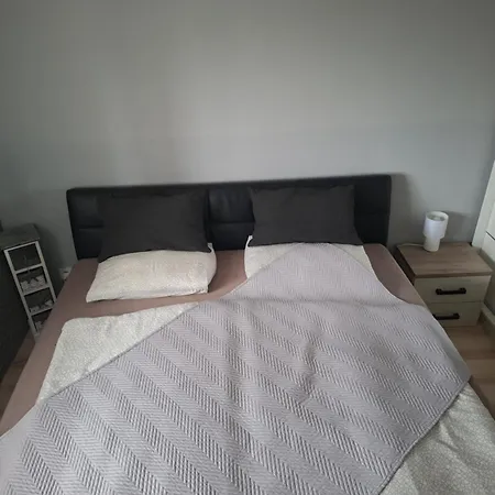 Yellow Apartmanhaz Σίοφοκ