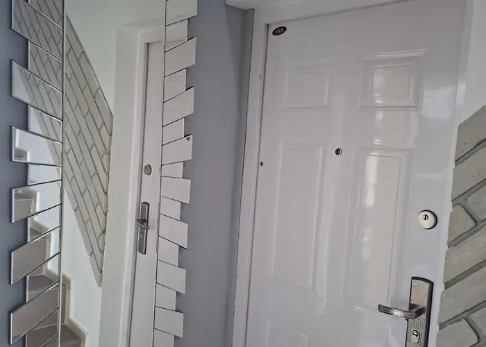 Yellow Apartmanhaz *