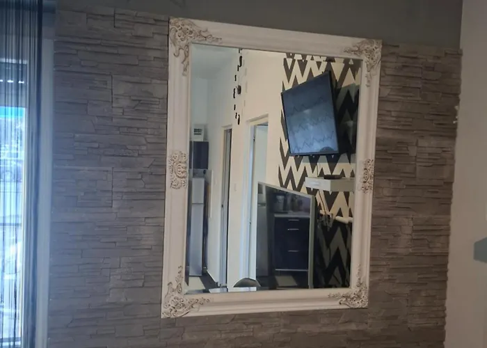 Yellow Apartmanhaz Διαμέρισμα